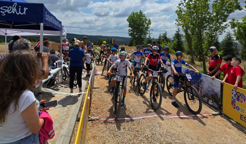 Eskişehir’de Pedallar Şampiyonluk İçin Döndü