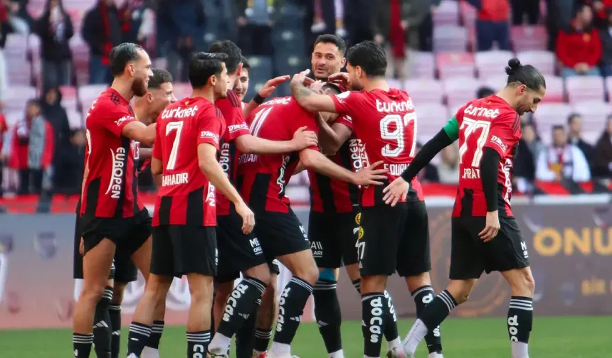 64 Takımı Geride Bırakan Tarihi Hücum Performansı: Eskişehirspor 3. Lig’in En Golcü Takımı Unvanıyla Zirveye Yerleşti
