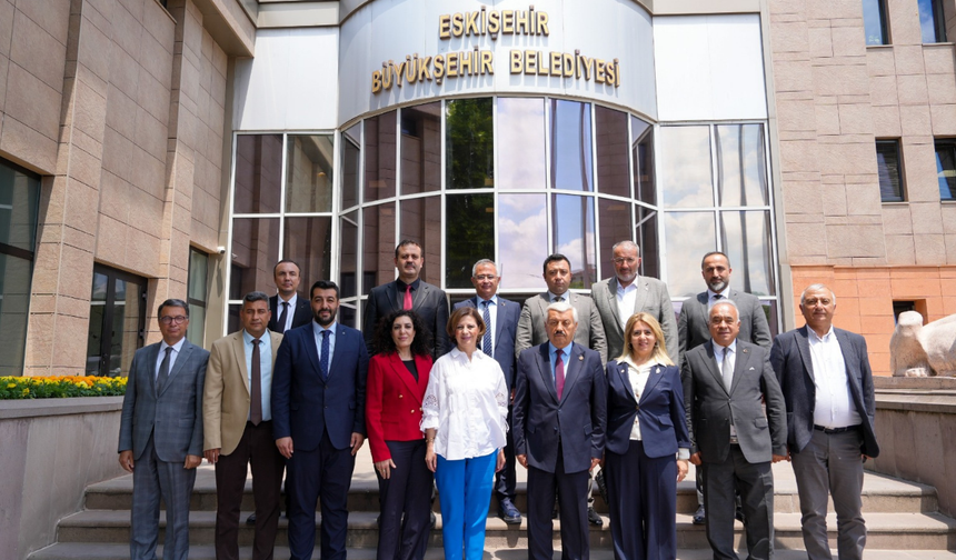 Esnaf Odaları Birliği’nden Başkan Ünlüce’ye Ziyaret