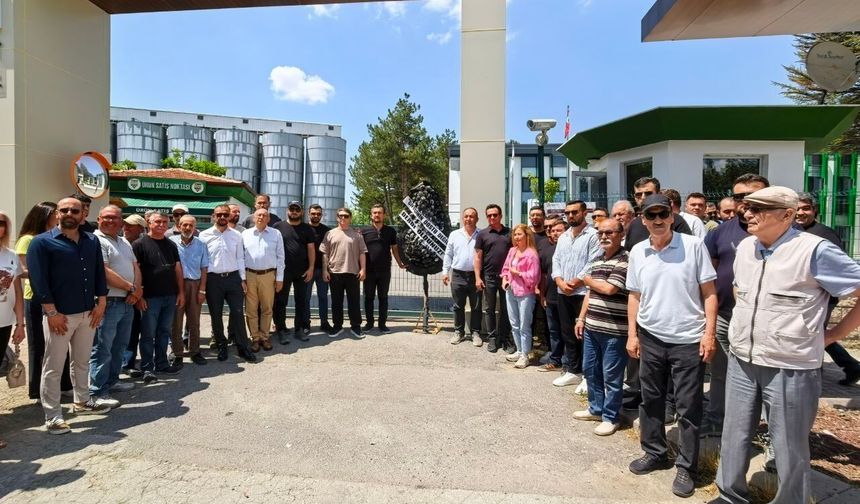 Çiftçiler TMO Önünde Ses Yükseltti: “Zarar Biçiyoruz”