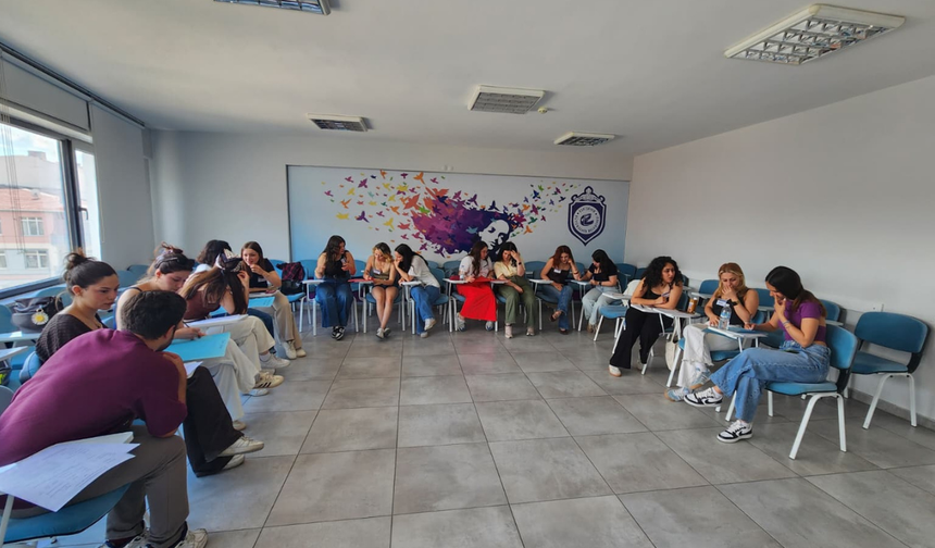 Geleceğin Psikolojik Danışmanları "Flört Şiddeti Atölyesi'nde" Buluştu