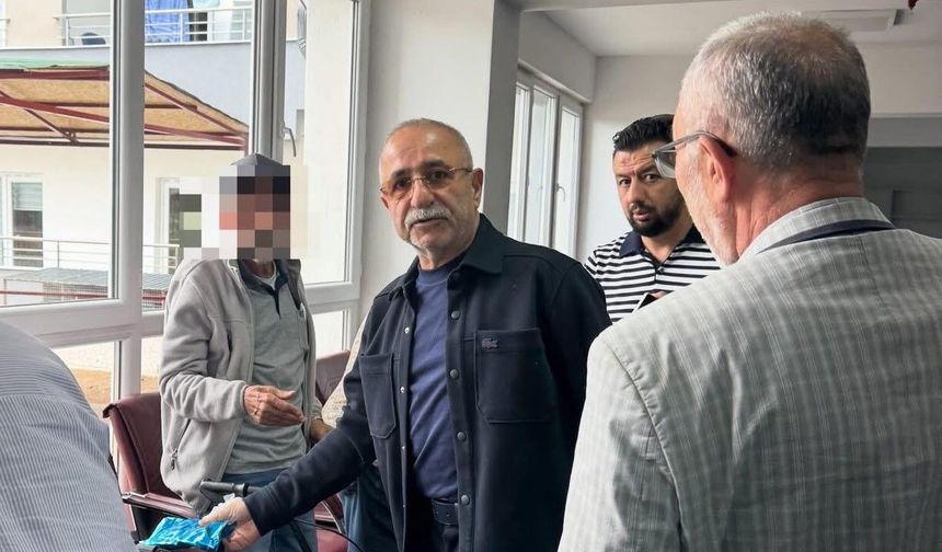 MHP Tepebaşı’ndan Huzurevine Babalar Günü Ziyareti