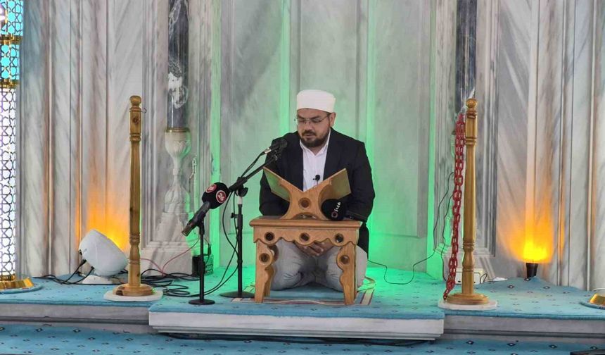 Reşadiye Camii’nde Kerbela Şehitleri Dualarla Anıldı