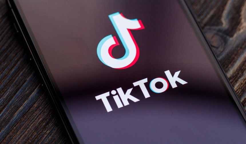 TikTok'u Sallayan Yeni Akım: 'Turn The Lights Off' Nedir, Jon Hamm'in Kulüp Dansı Videosu Nasıl Yapılır?