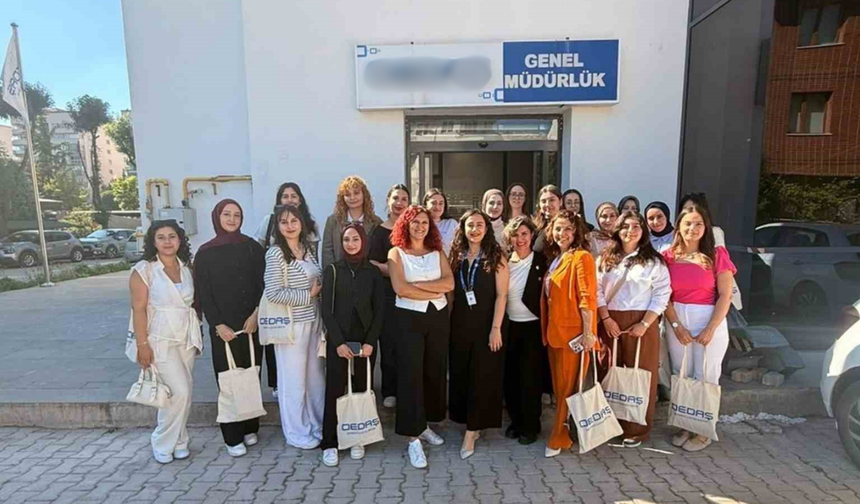 Enerjimiz Eşit Diyen Elektrik Şirketi 450 Öğrenciye İlham Oldu