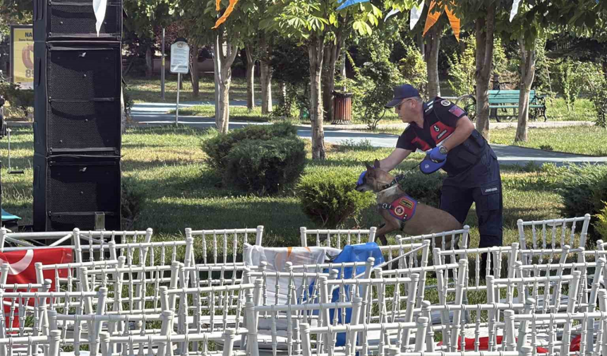 Bakan Göktaş'ın Programı Öncesi Bomba Araması