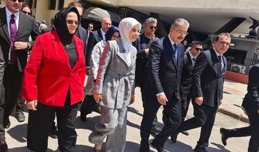 Bakan Göktaş'tan Eskişehir'de Esnaf Ve Vatandaş Ziyareti