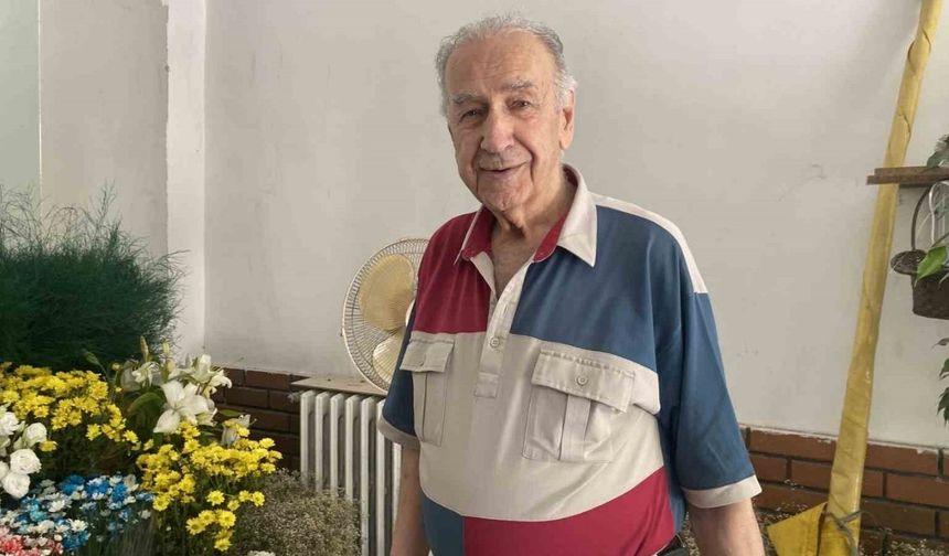 Uzmandan Çiçek Bakımı Uyarısı: Güneş Işığına Dikkat!