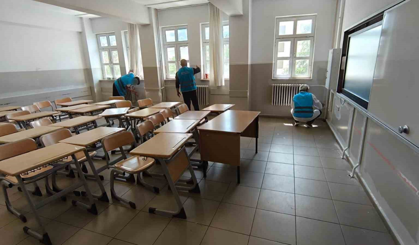 Denetimli Serbestlik Yükümlülerinden Okulda Tadilat Desteği