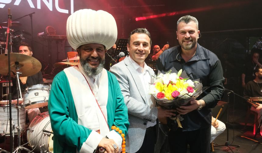 Derya Bedavacı Ve Serkan Nişancı Sivrihisar'ı Coşturdu