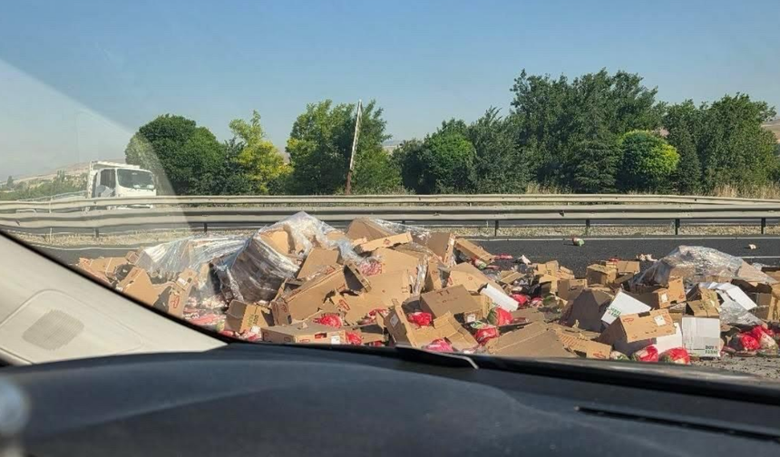 Eskişehir-Ankara Yolunda Tır Kaldırıldı, Trafik Açıldı