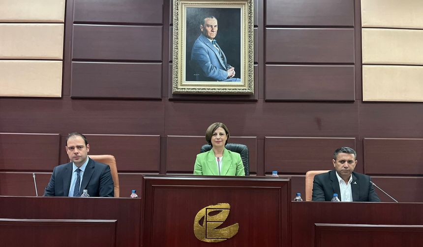 Eskişehir Büyükşehir Meclisi'nin ilk oturumu gerçekleşti