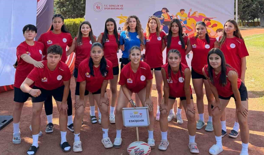 Eskişehir Ragbi Kadın Takımı Namağlup Şampiyon Oldu