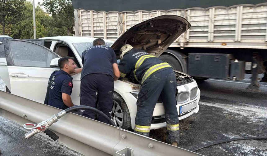 Eskişehir'de Servisten Çıkan Otomobil 10 Dakika Sonra Yandı