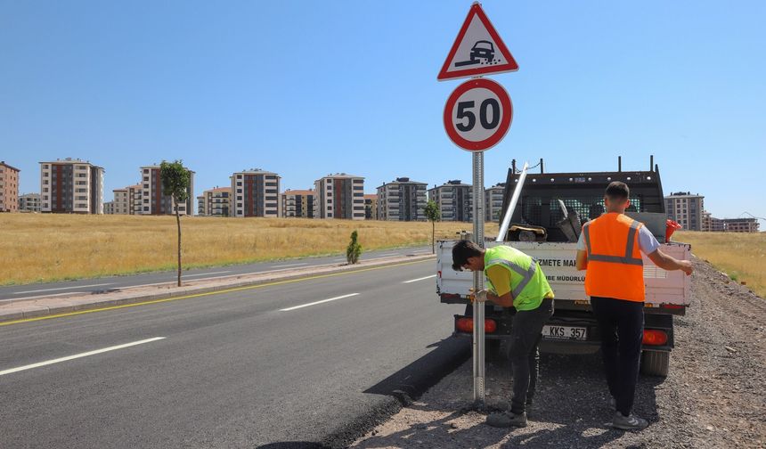 Eskişehir'de Yol Çizgileri Yenileniyor