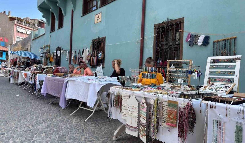 Eskişehirli kadınlar el emeğini kazanca dönüştürüyor