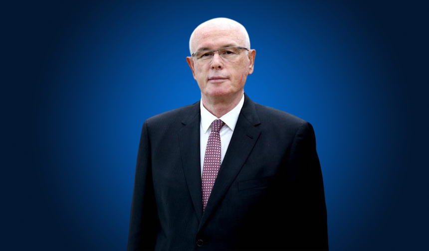 Kazım Kurt CHP'den İstifa Etti: "Yeni Bir Başlangıcın İlk Adımını Atıyoruz"