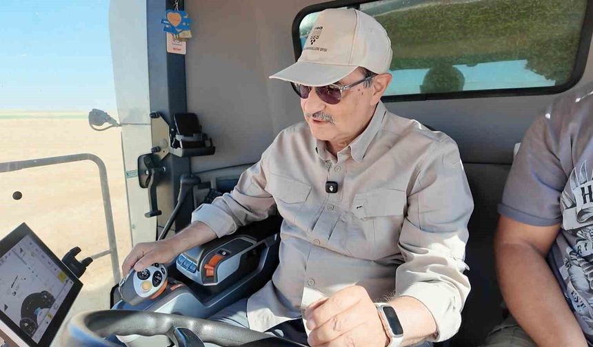 Milletvekili Dönmez Eskişehir'de buğday hasadına katıldı