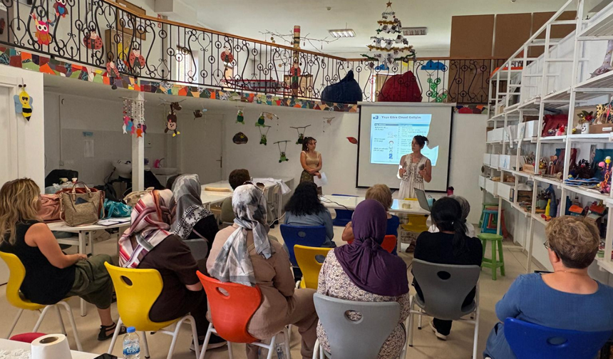 Odunpazarı'nda Kadın Sağlığı Seminerleri Sürüyor