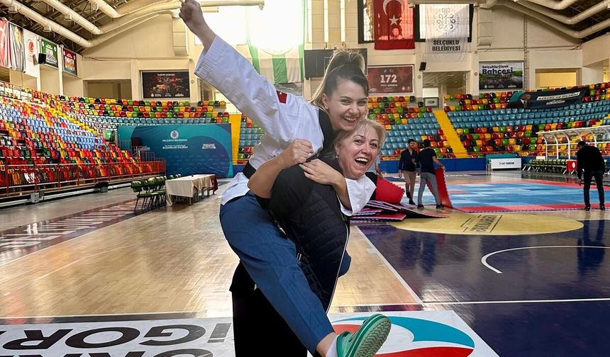 Anne-Kız Dünya Şampiyonası İçin Milli Görevde