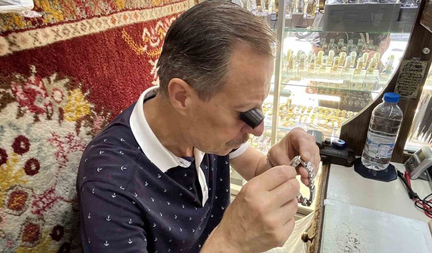 50 Yıllık Saat Ustası: Mesleğimiz Yok Oluyor