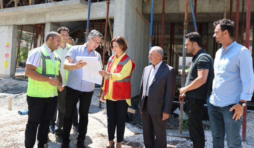 Başkan Ünlüce Sazova Çocuk Evi İnşaatını İnceledi