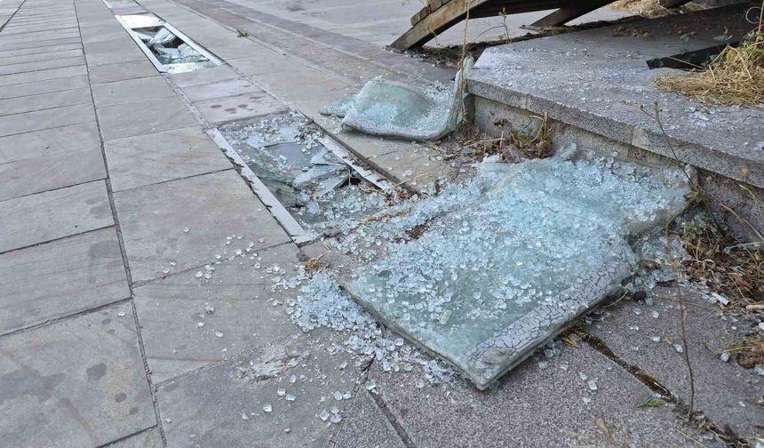 Hatboyu Caddesi'nde Vandalizm Tepki Çekti