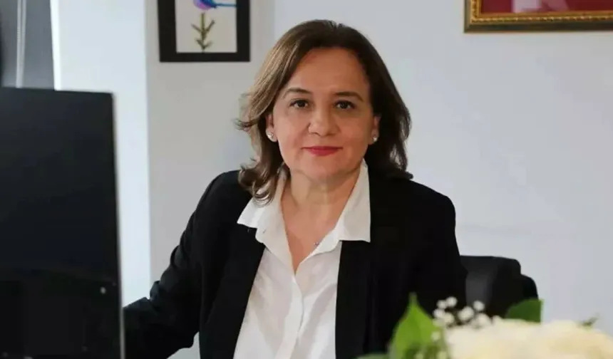 Eskişehir'de demokrasi şöleni: Gazeteci Çiğdem Toker kamu kaynaklarının hesabını sordu