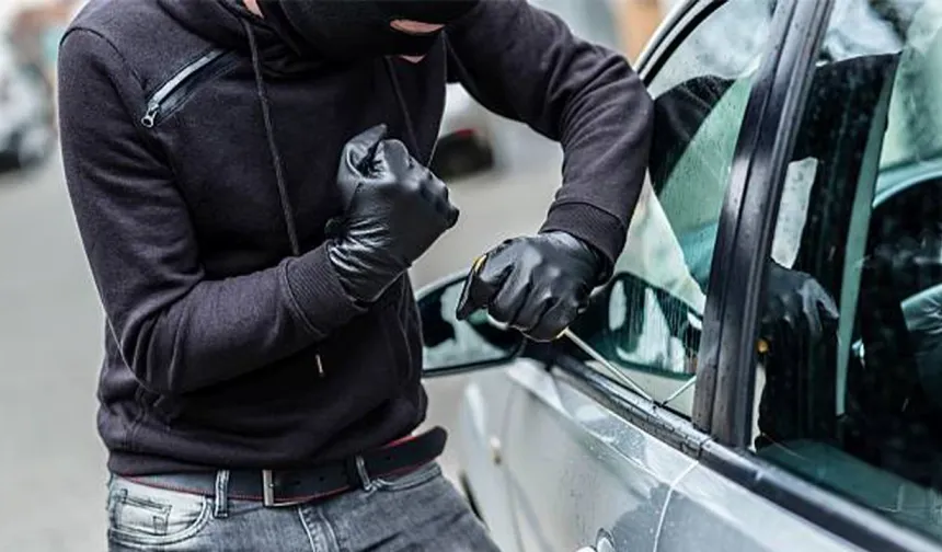 Eskişehir’de Araç Hırsızlığı Serisi Son Buldu: 7 Aracın Camını Kıran Şüpheli Yakalandı, Zarar 100 Bin TL!