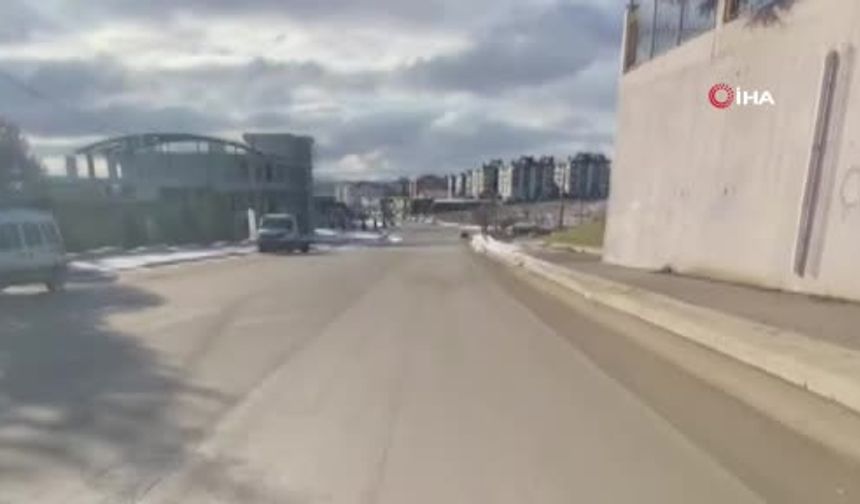 Kask kamerası kaydetti: Olası facia son anda önlendi