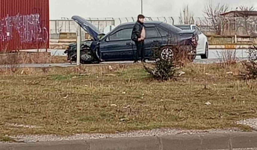 Aşırı Yağmur Zincirleme Kazaya Neden Oldu