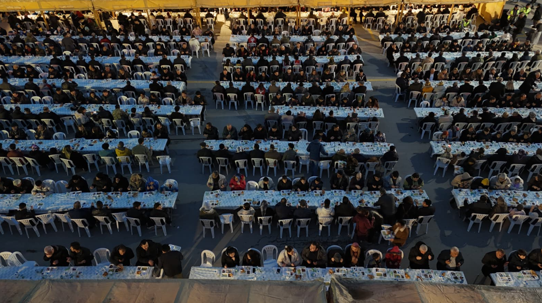 Ayşe Ünlüce Çifteler’de İftar Sofrasında (3)