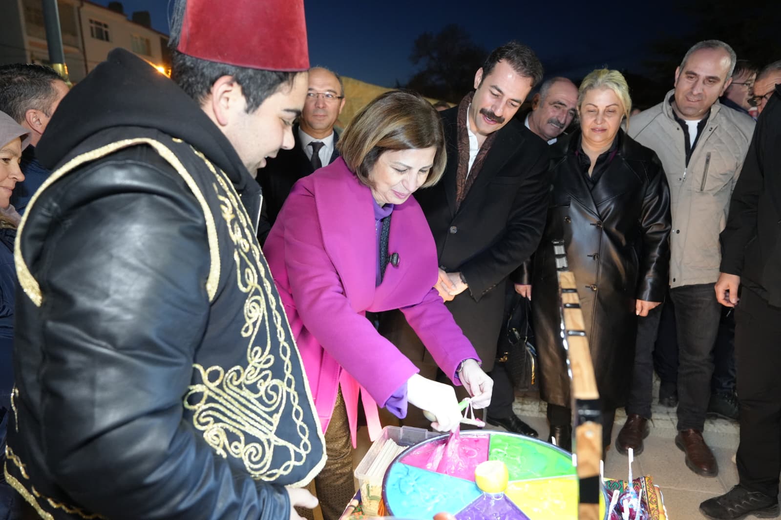 Büyükşehi̇r İftar Davetleri̇ Seyi̇tgazi̇’de Başladi (15)