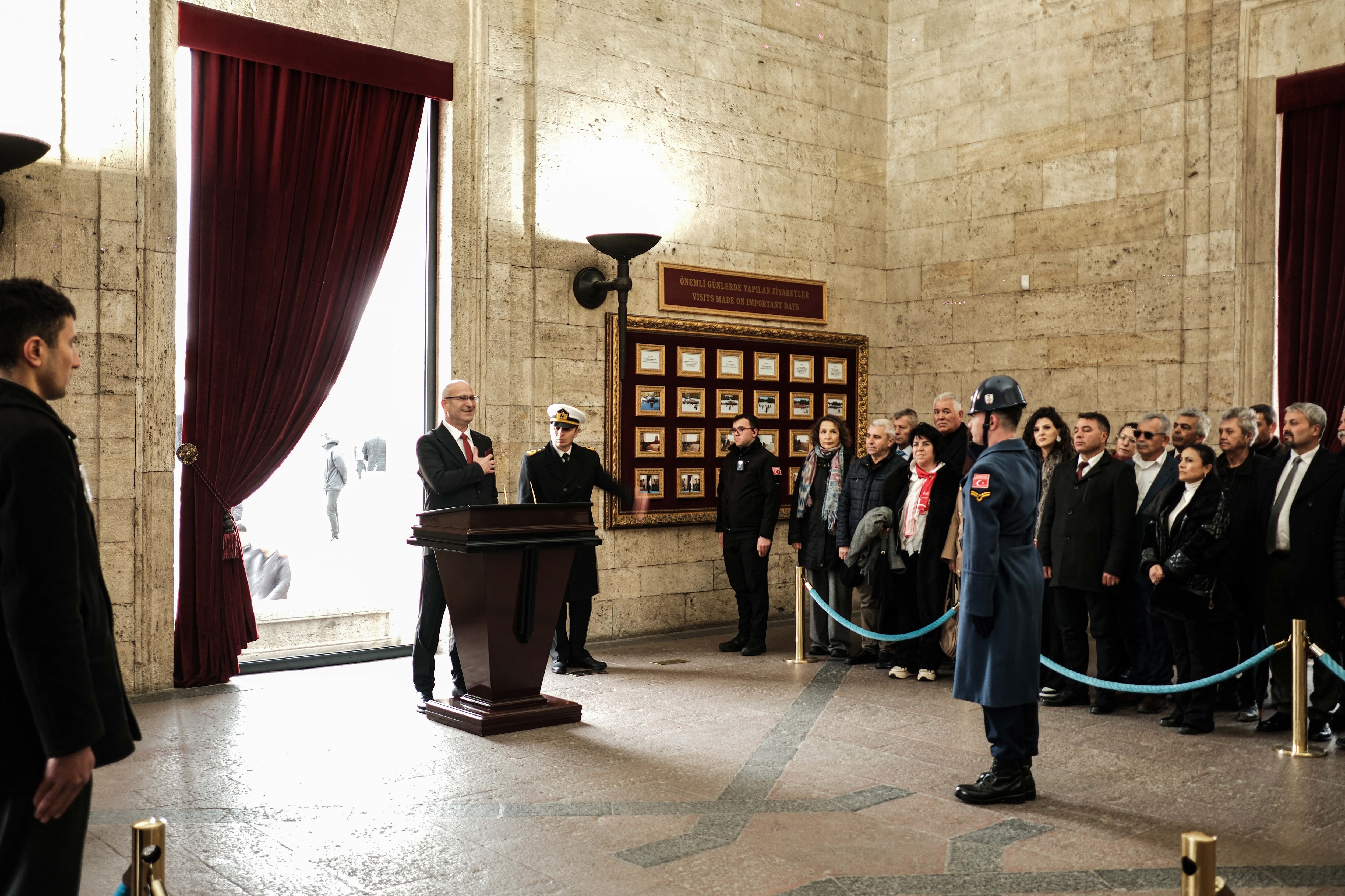 Eskişehir Alevi Bektaşi Derneklerinden Anıtkabir'e Ziyareti (4)