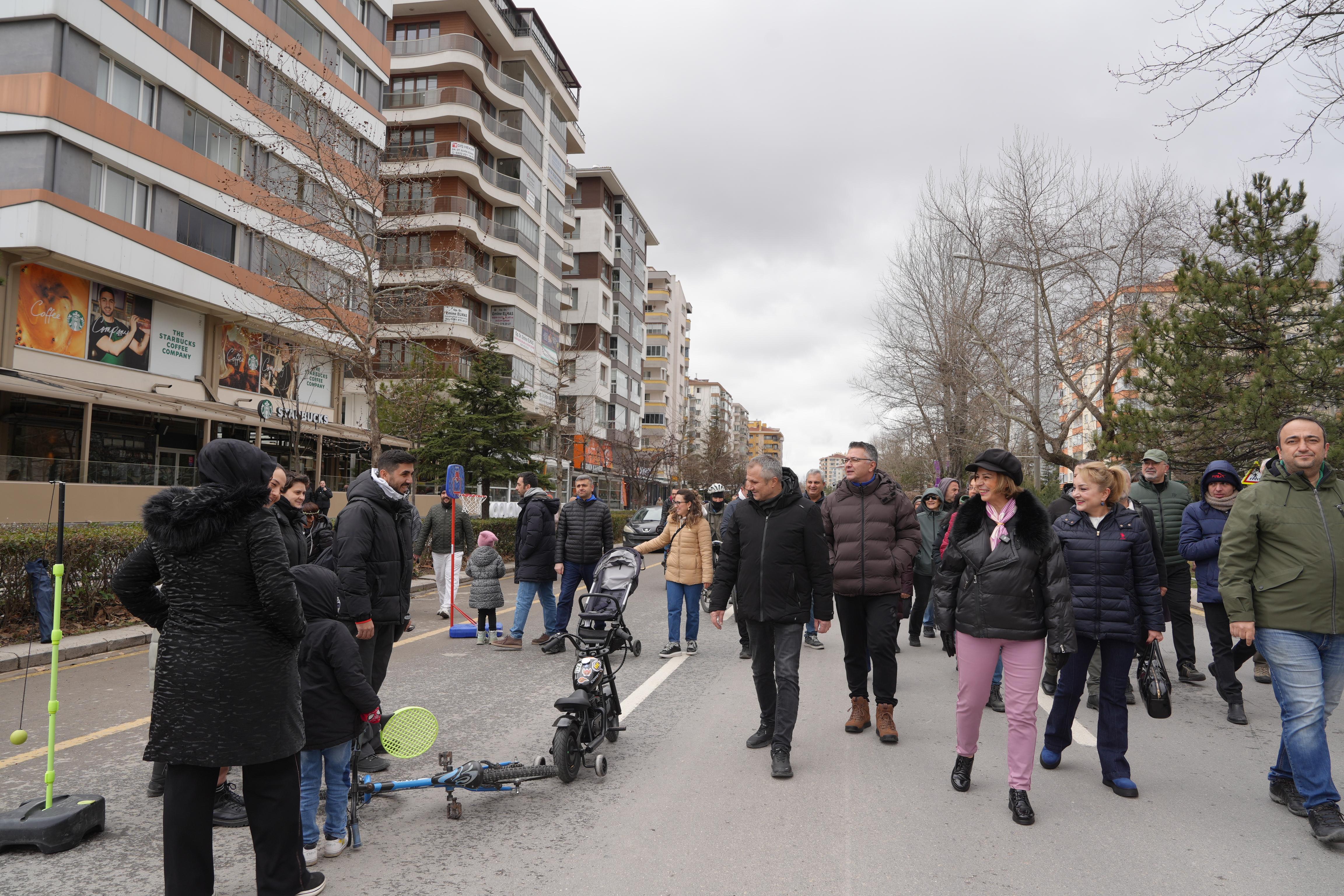 Eskişehir’de Arabasız Pazar İkinci Kez Düzenlendi (2)