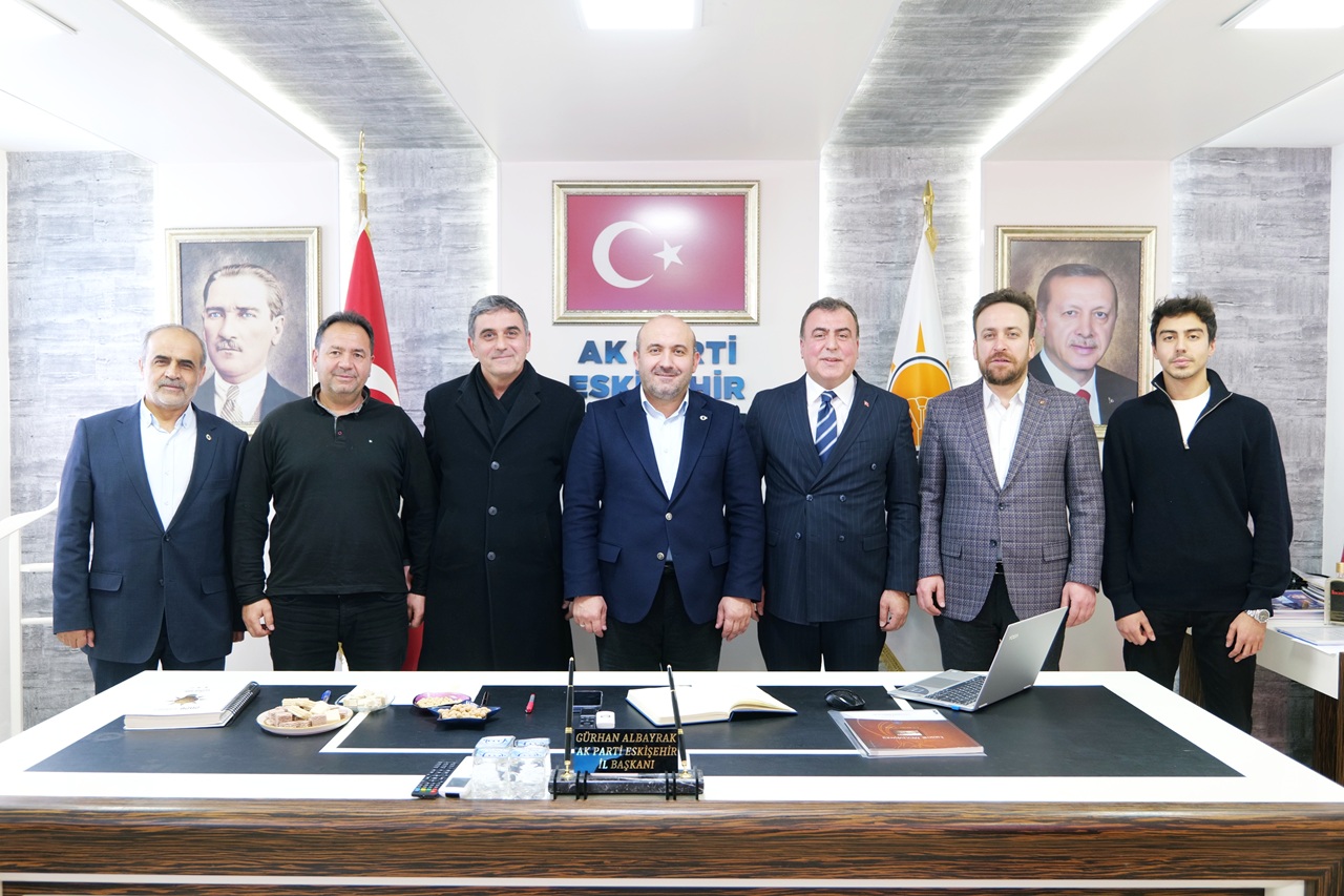 Gürhan Albayrak Hemşehrilerinin Taleplerini Dinlerken Çözüm Için Hangi Adımları Atıyor