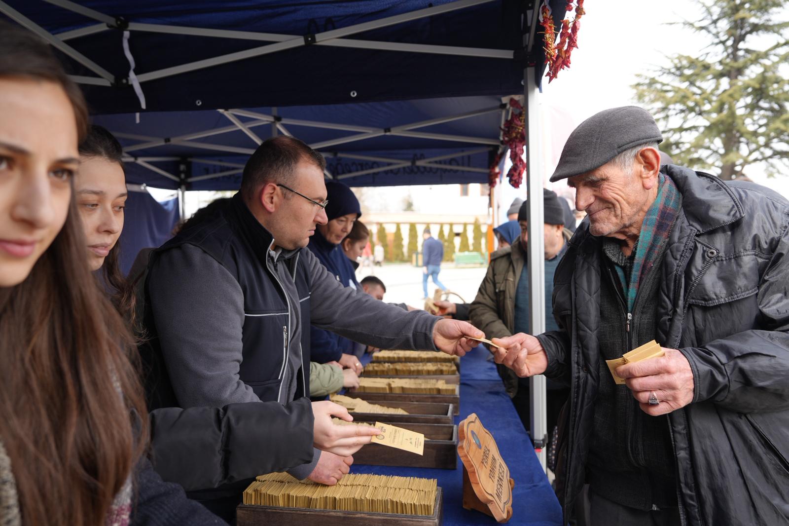 İlk Yerel Tohumlar Başkan Ünlüce’den (4)