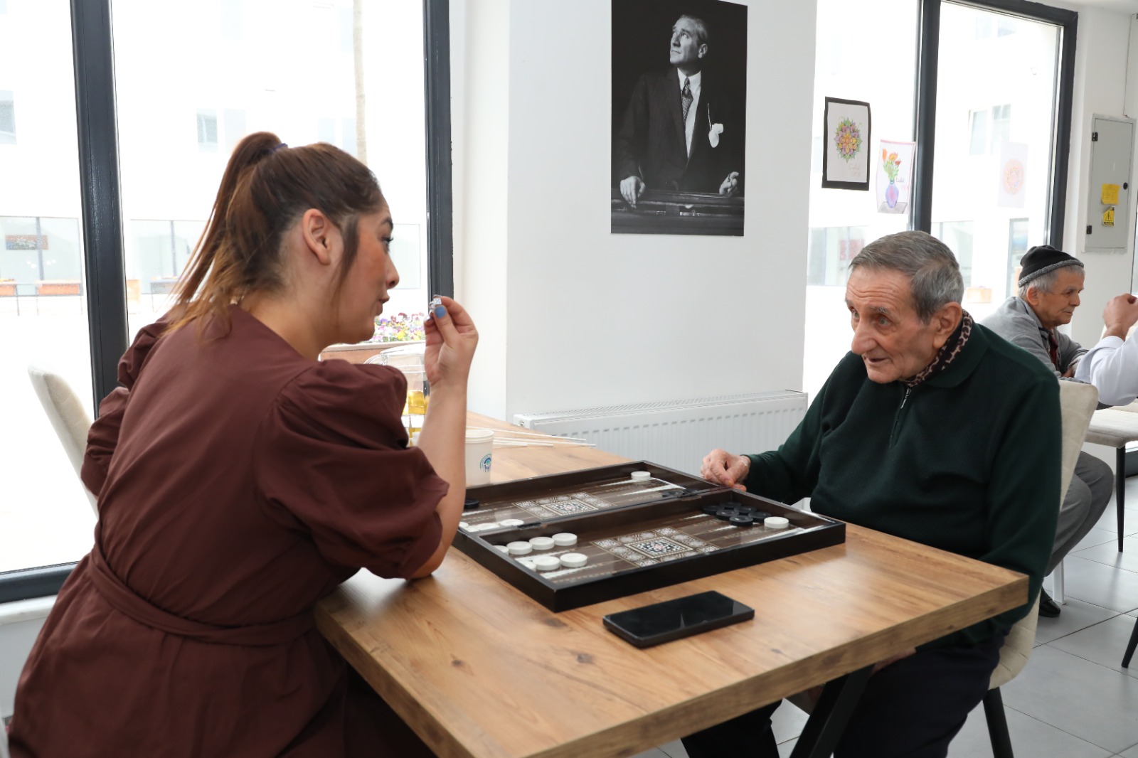 Koca Çınarlar Tavla Turnuvasında Keyifli Anlar Yaşadı (1)