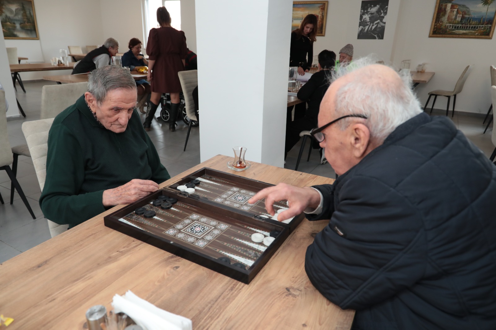 Koca Çınarlar Tavla Turnuvasında Keyifli Anlar Yaşadı (2)