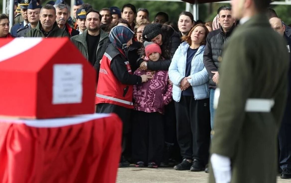 Şehit Pilot Için Balıkesir'de İlk Tören Düzenlendi (3)