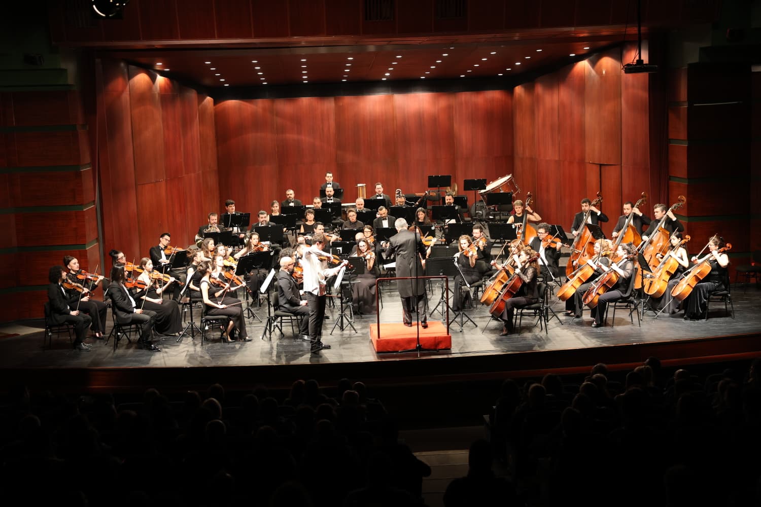 Senfoni Orkestrası’ndan Unutulmaz Çaykovski Gecesi (2)