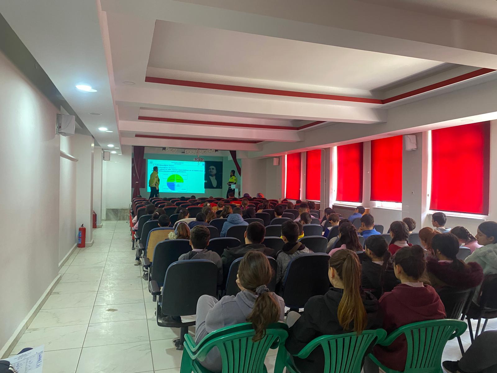 Seyitgazi’de Çocuklara Trafik Farkındalığı (2)