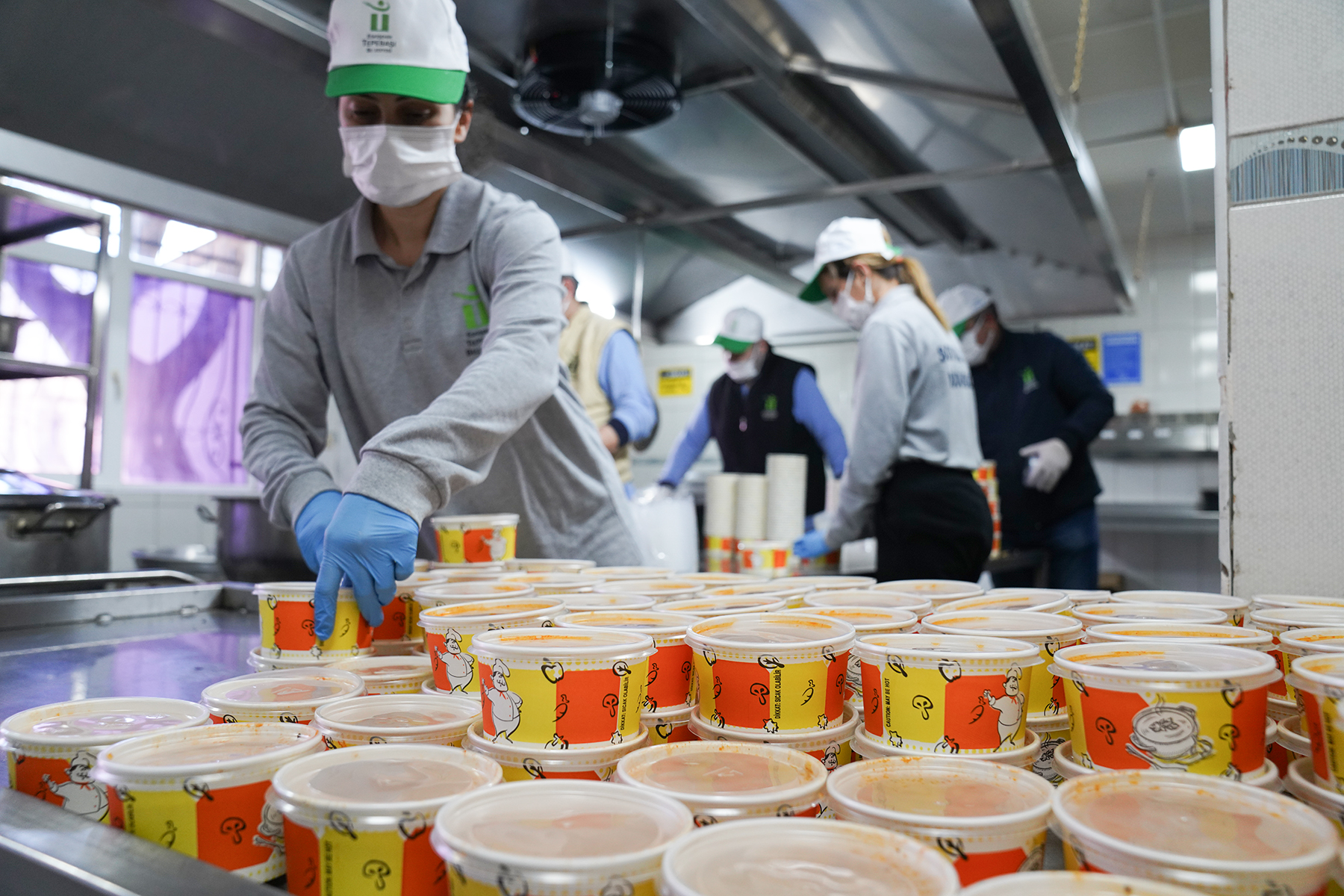 Tepebaşı’nda İhtiyaç Sahiplerine İftar Ulaştırılacak (2)