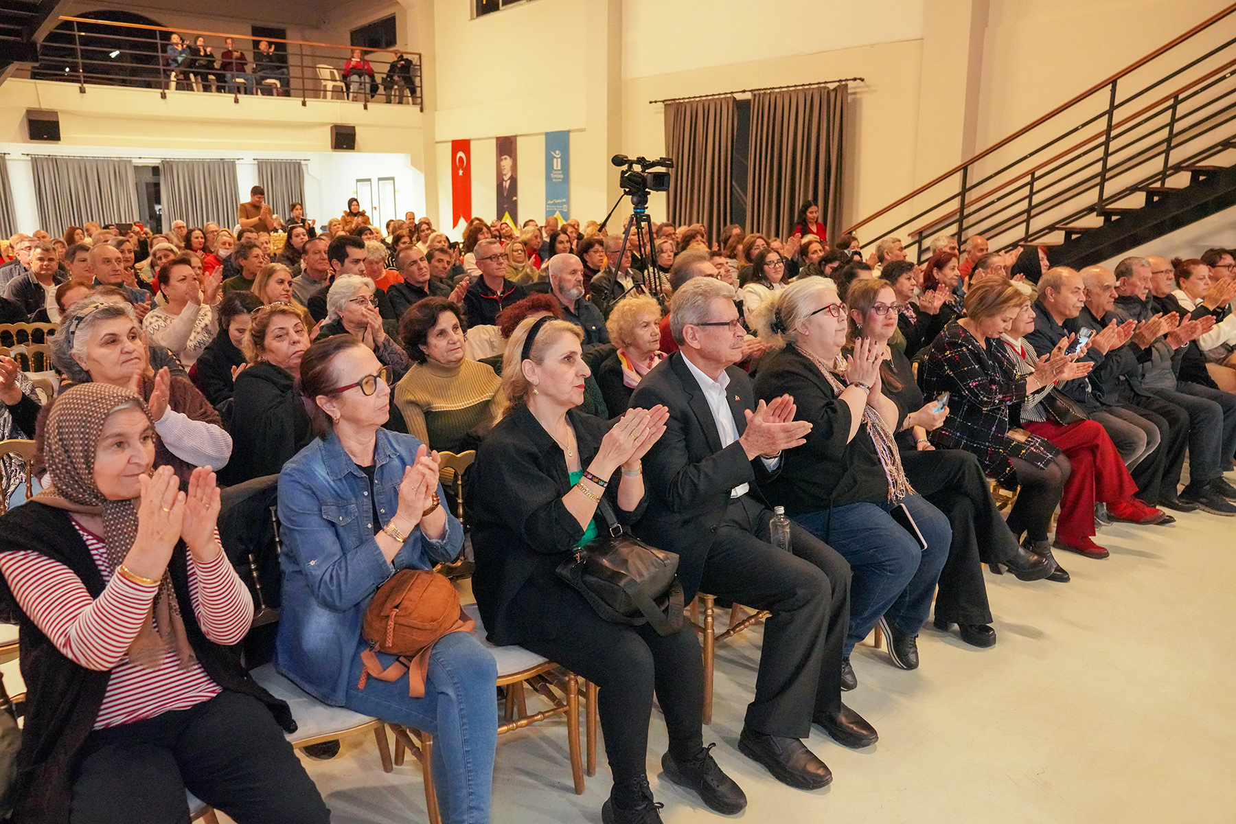 Tepebaşı’nda Türküler Sevgi İçin (2)