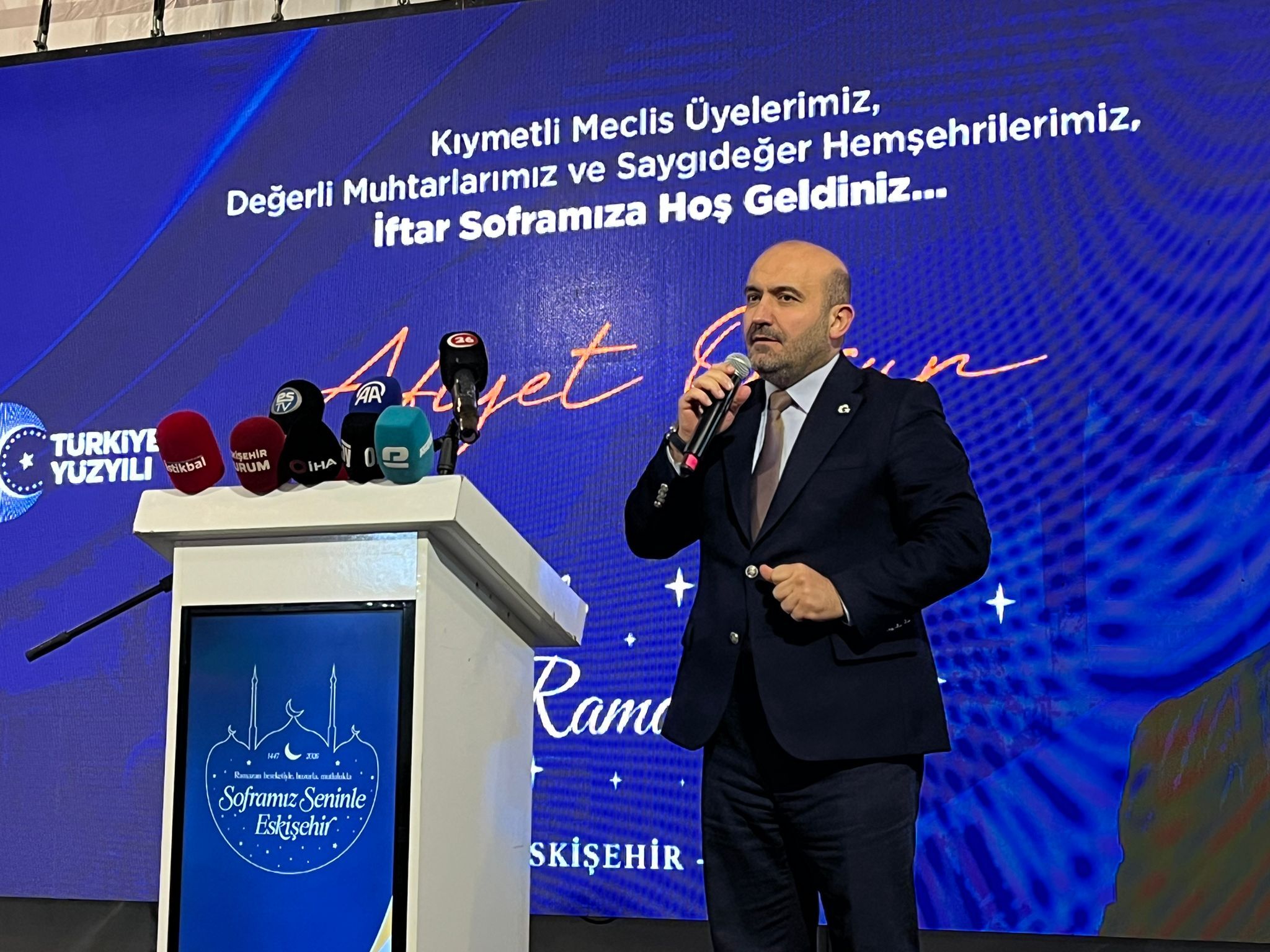 Ak Parti Mkyk Üyesi Hamza Dağ Eskişehir’de İftar Sofrasında Konuştu (4)