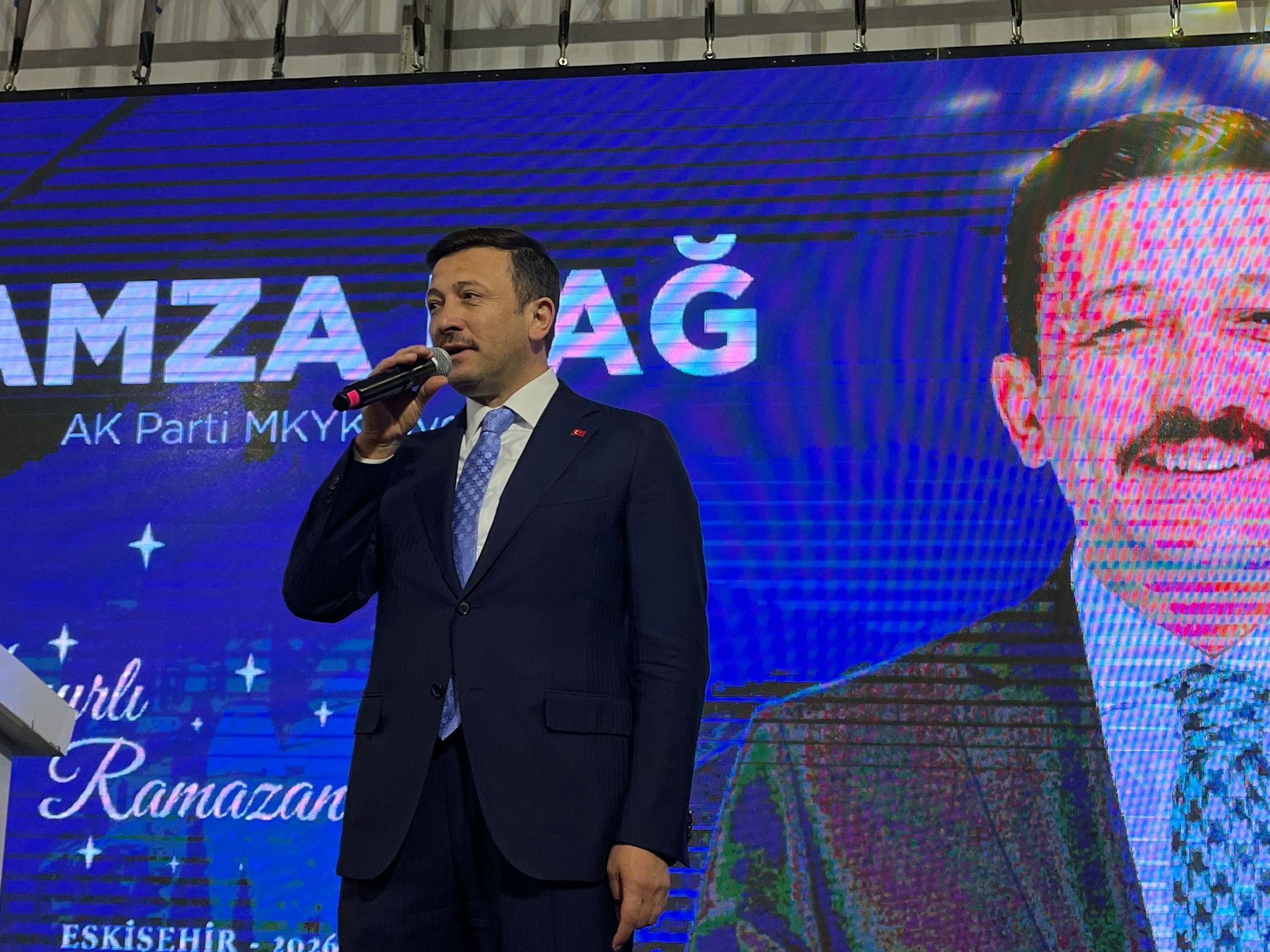 Ak Parti Mkyk Üyesi Hamza Dağ Eskişehir’de İftar Sofrasında Konuştu (7)