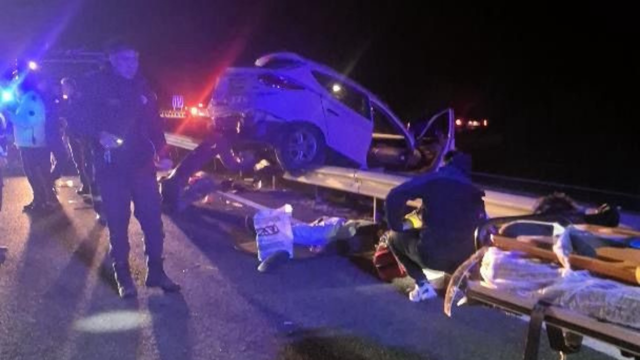 Ankara Eskişehir Yolunda Aileyi Yıkan Kaza 20260321 144447 0000