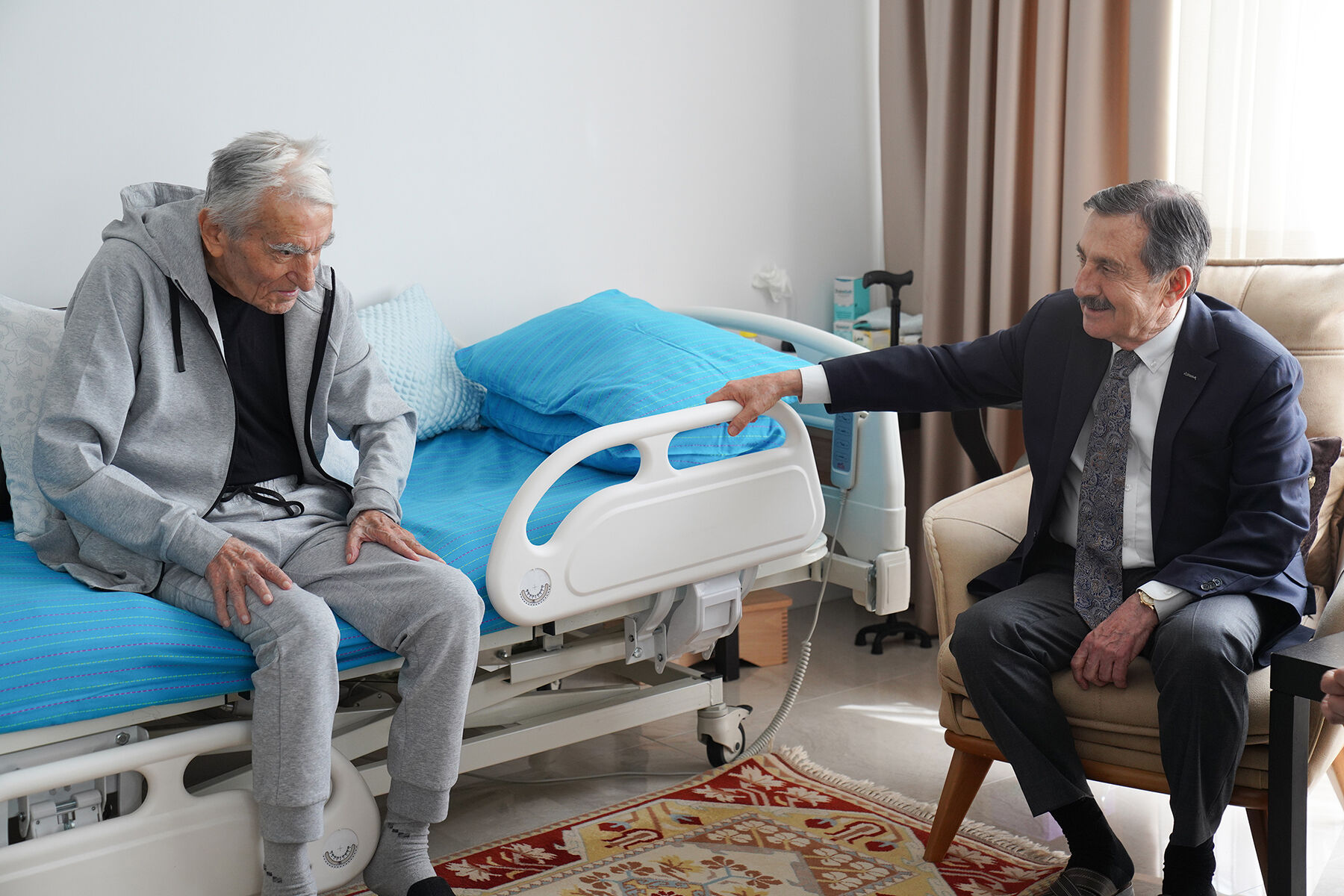 Ataç’tan Chp’nin Duayen İsmi Süder’e Geçmiş Olsun Ziyareti (4)