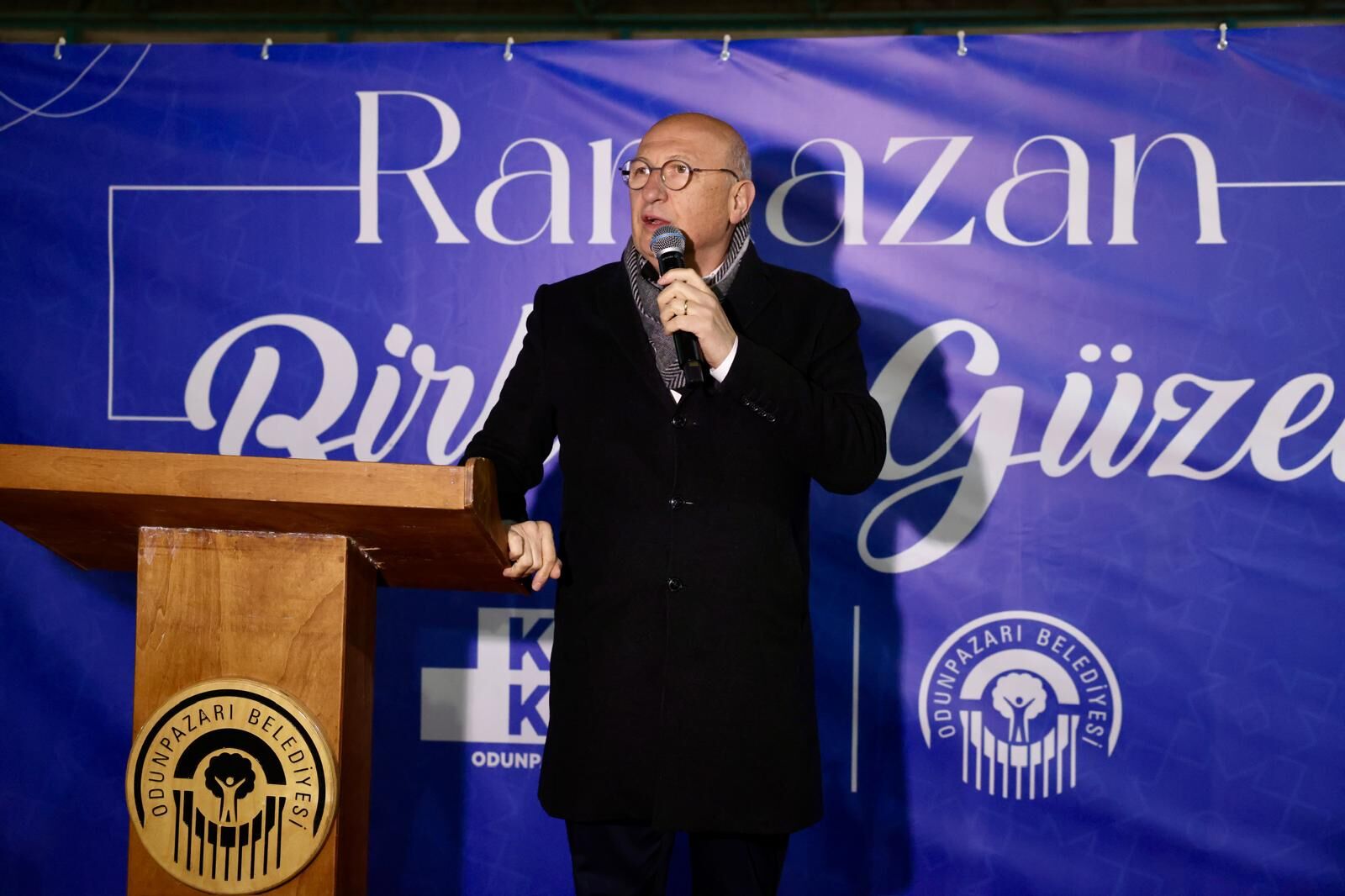 Başkan Kurt, 75. Yıl Mahallesi'nde Vatandaşlarla İftarda Bir Araya Geldi (6)