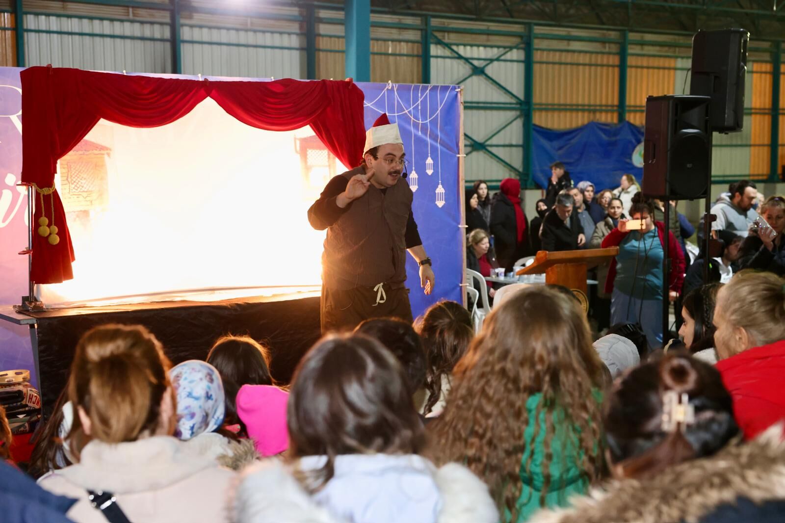 Başkan Kurt, 75. Yıl Mahallesi'nde Vatandaşlarla İftarda Bir Araya Geldi (7)